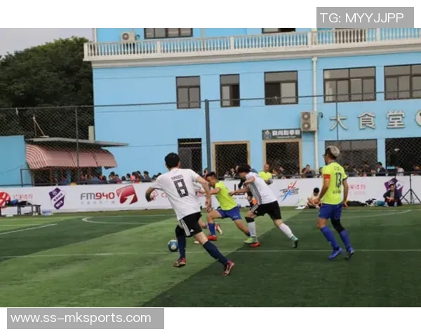 足球档次解析：从业余到职业的全面探讨与发展趋势分析